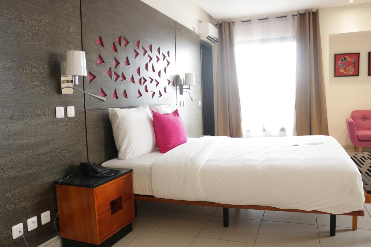 Douala Design Hotel Exterior photo